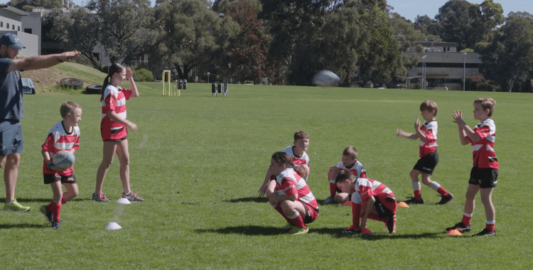 Get into Rugby Skills: Pass and Duck