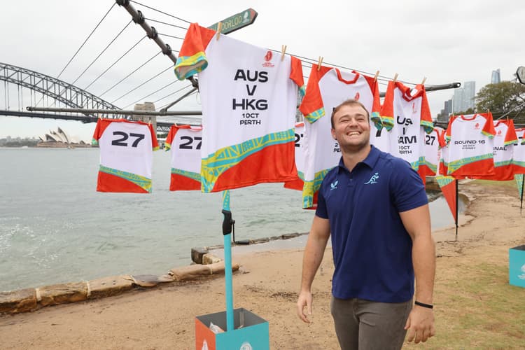 Angus Crichton signs with Australian Rugby